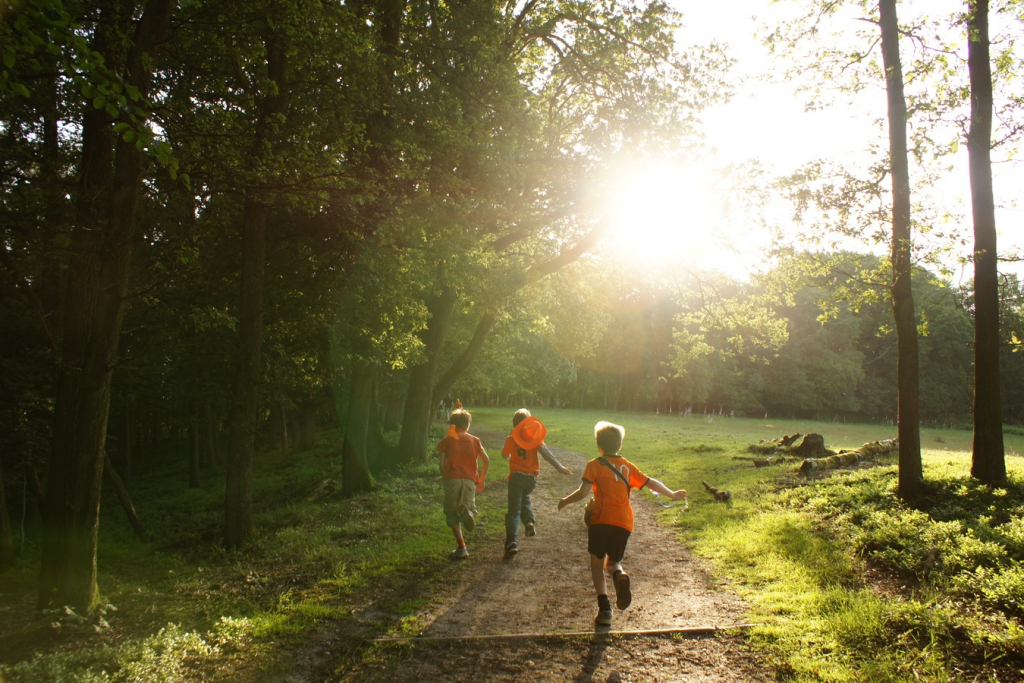 Image of children running